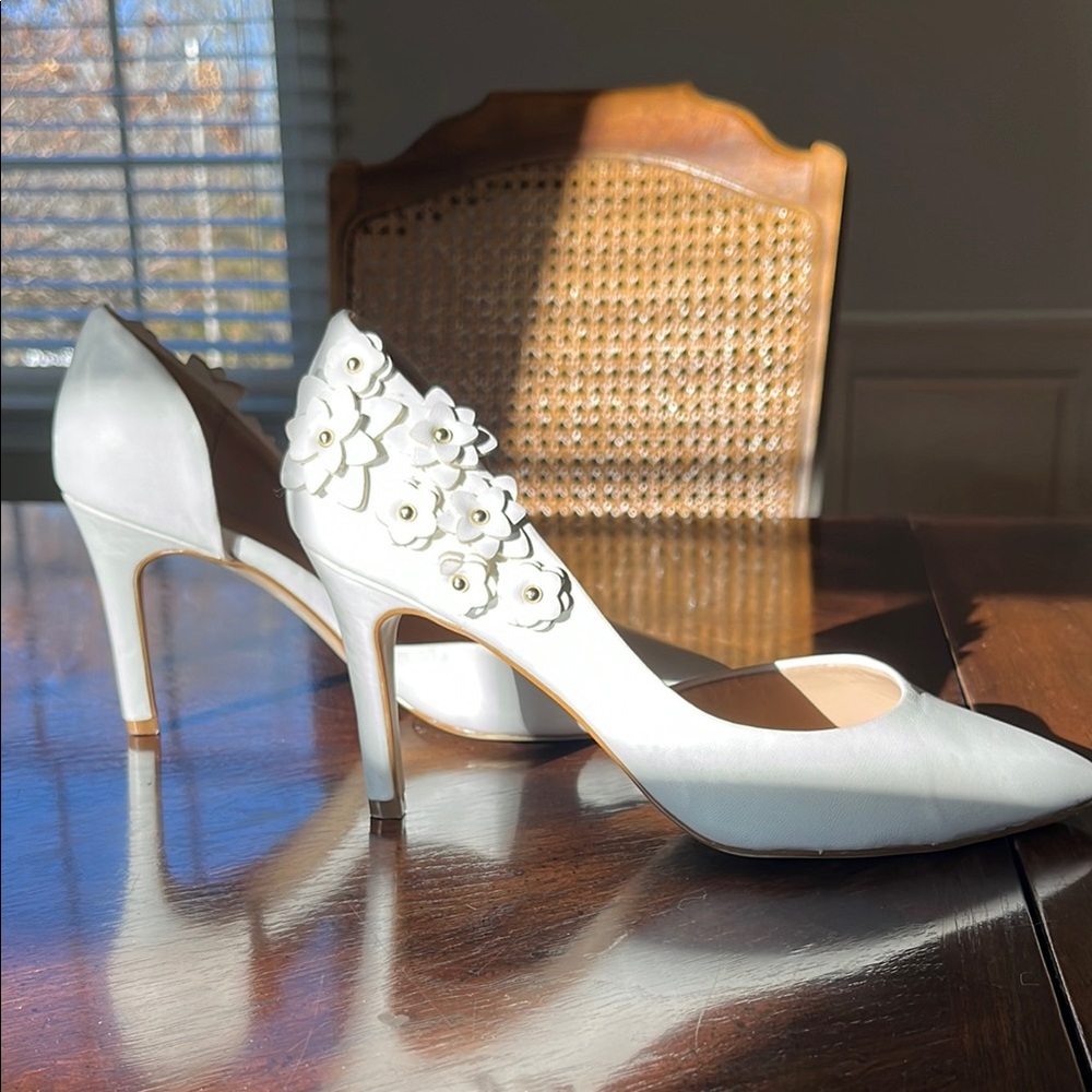 Elegant White Floral Women's Heels